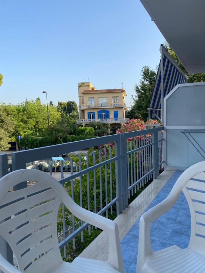 Апартаменты Mondello Sea House Палермо Экстерьер фото
